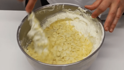 Preparare la crema al cocco